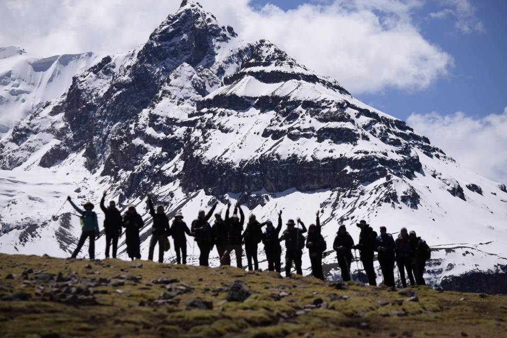 Trekking Hand in Hand with Christie Lake Climb for&nbsp;Kids